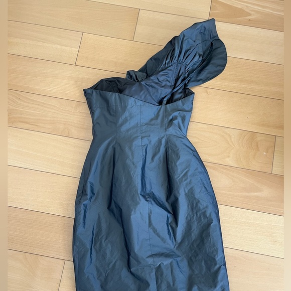 Robert Rodriguez grey/silver structured dress (size 4/ small) - Picture 2 of 6